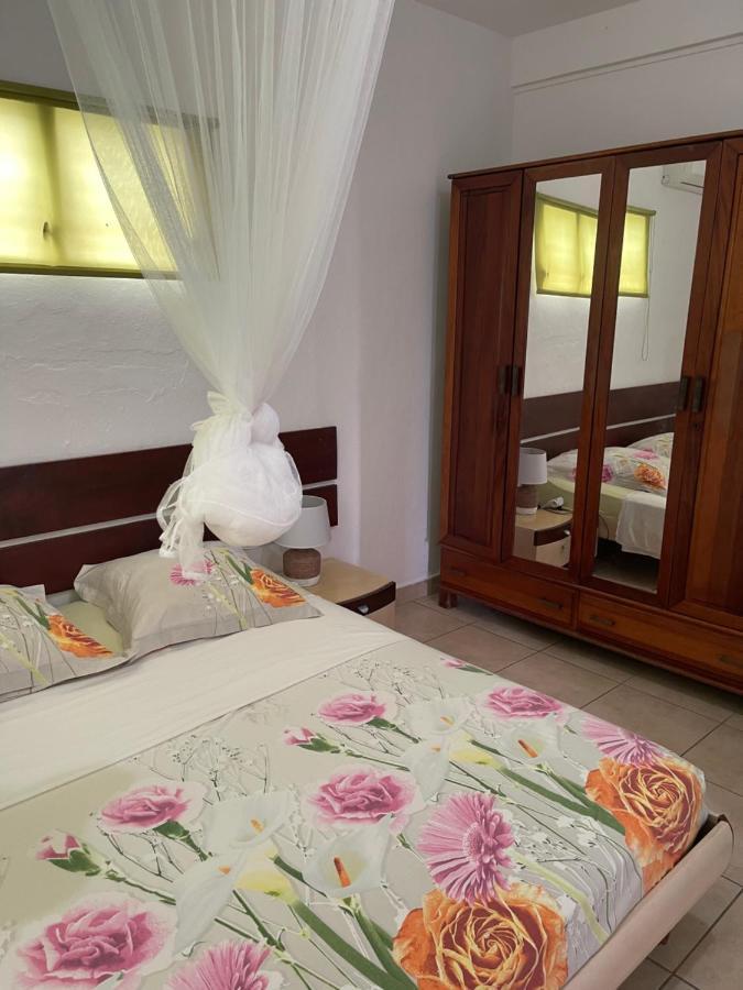 La Colline Business & Tourisme Otel Le Lamentin Dış mekan fotoğraf