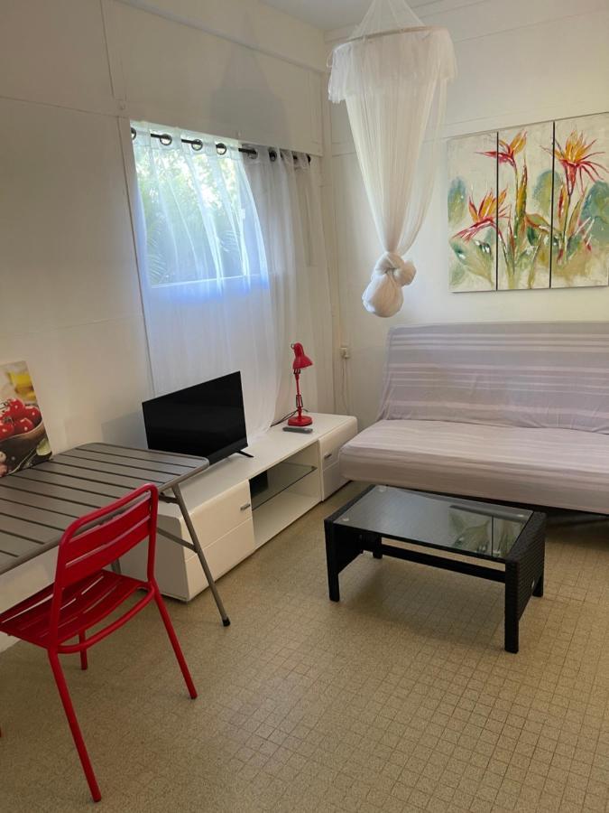La Colline Business & Tourisme Otel Le Lamentin Dış mekan fotoğraf